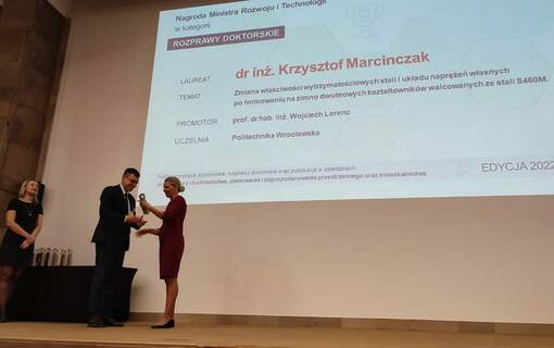 dr inż. Krzysztof Marcinczak z nagrodą Ministra Rozwoju i Technologii za rozprawę doktorską